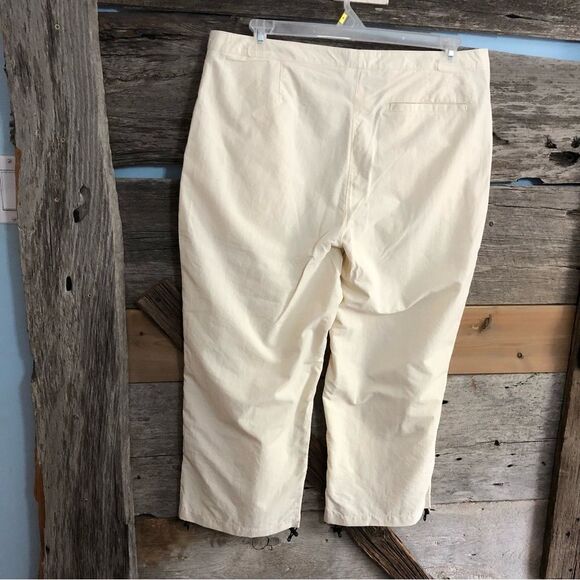 R&r Sport Size 18 Lightweight Adjustable Length Capri's - Picture 3 of 5